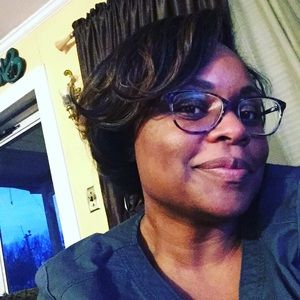 Meet your Posher, Dana